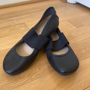 Camper Women's Right Nina Ballet Flat, Black, Sz 39